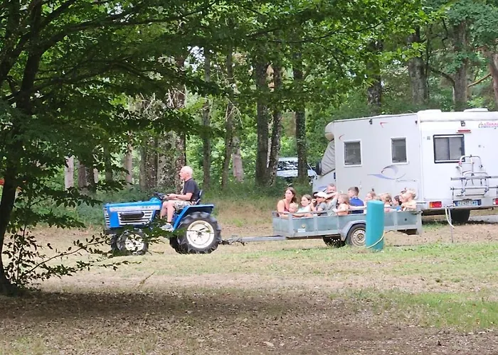 Le Calme Campingplatz Braize